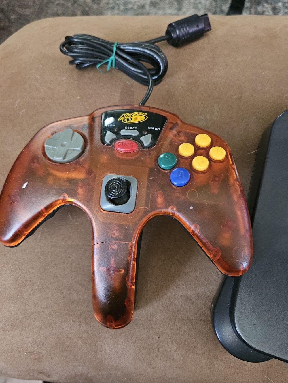 Nintendo 64 - Picture 3 of 5